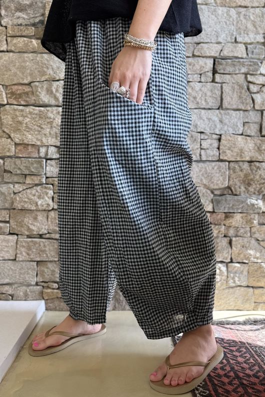 Arbi Gingham 7/8 Barrel Pant Black